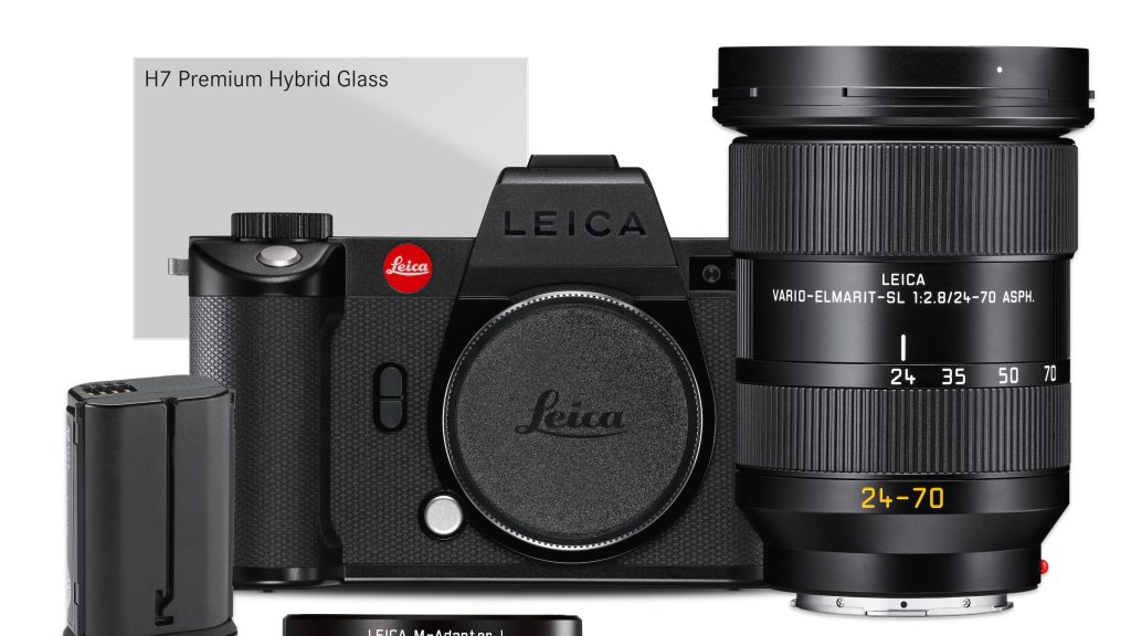 Das Leica SL2-S Kit mit dem Vario-Elmarit-SL 1:2.8/24-70 ASPH. (c) Leica Camera AG